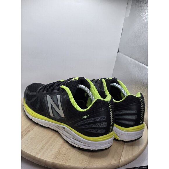 New Balance 770 V5 M770BY5 width D Sneaker Men Us 12 Running Shoes Trainers - Picture 7 of 10